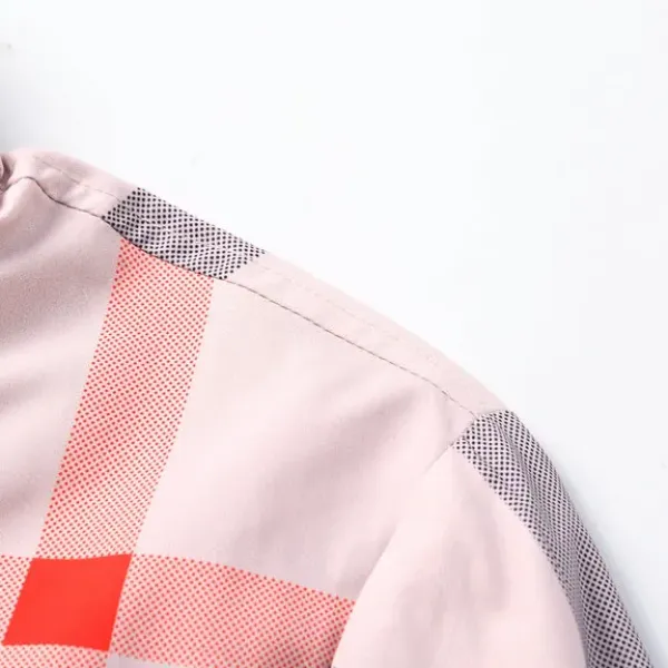 【2026】【BURBERRY 公式旗艦店】バーバリー  ジャケット着好評に付き再入荷！