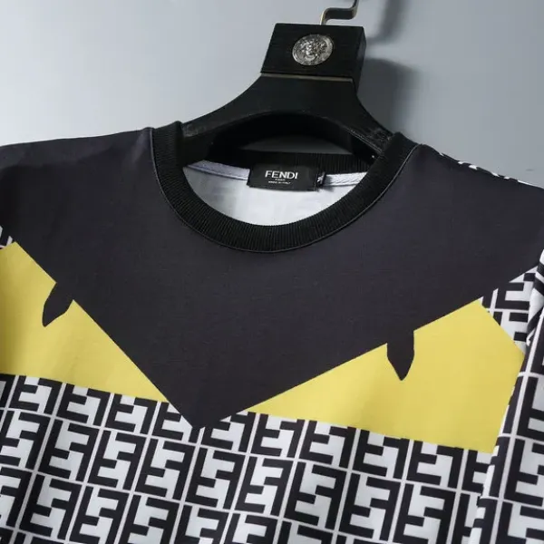 【2026】【FENDI  公式旗艦店】フェンディ丸首の衛衣 スウェット ご好評に付き再入荷！