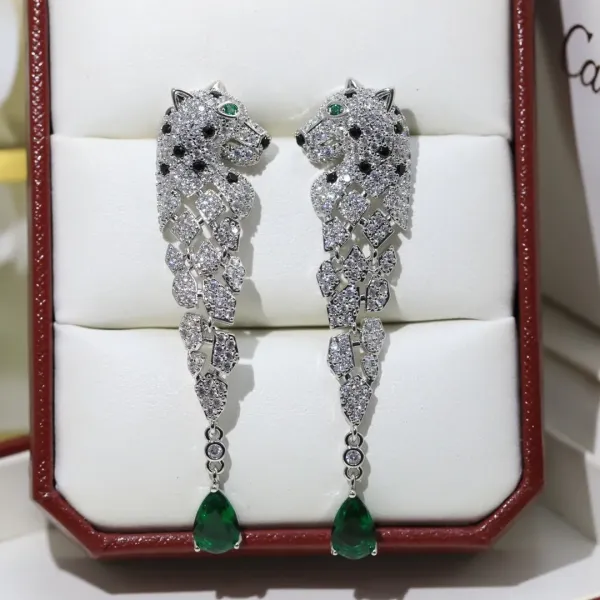 【2026】【CARTIER】 カルティエ ファッションスタイルのイヤリング 【2026】【CARTIER】 カルティエ ファッションスタイルのイヤリング
