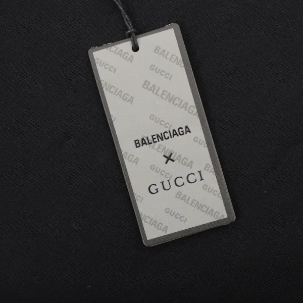 【2026】【GUCCI 公式旗艦店】グッチ 丸首の衛衣 スウェットご好評に付き再入荷! 【2026】【GUCCI 公式旗艦店】グッチ 丸首の衛衣 スウェットご好評に付き再入荷!