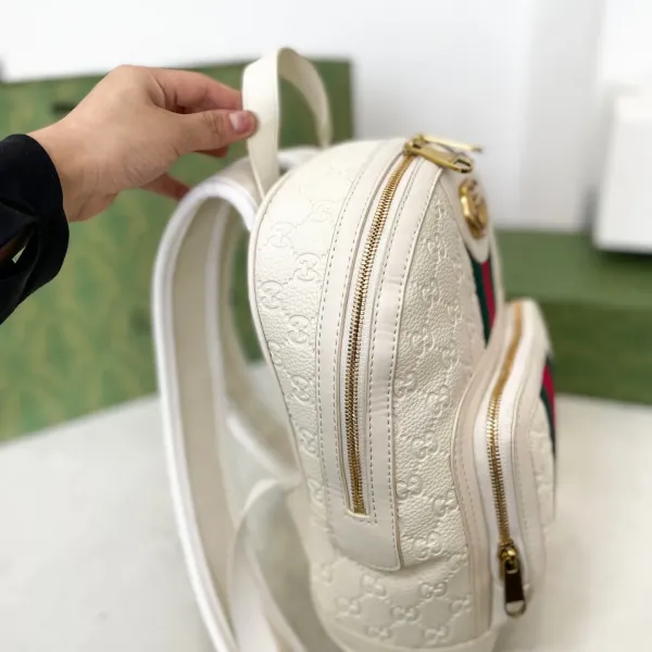 【2026】【GUCCI 公式旗艦店】グッチ リュックサック 当日出荷 好評に付き再入荷!23*32CM 【2026】【GUCCI 公式旗艦店】グッチ リュックサック 当日出荷 好評に付き再入荷!23*32CM