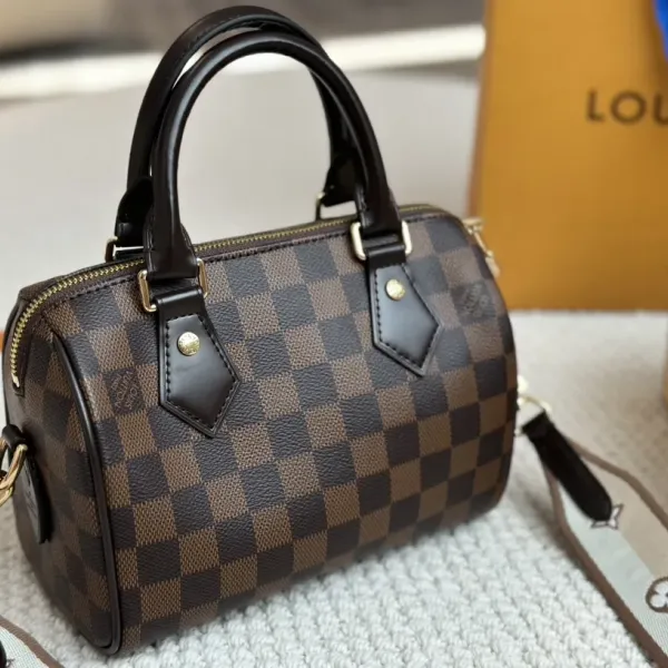 【2026】【LOUIS VUITTON  公式旗艦店】ルイヴィトン  ハンドバッグ 当日出荷 好評に付き再入荷！24*25CM