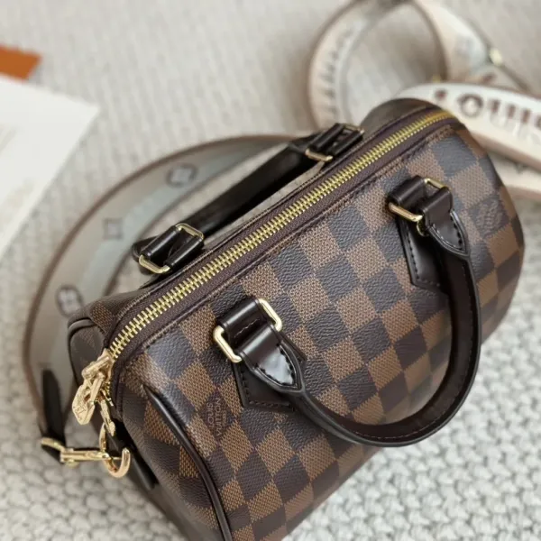 【2026】【LOUIS VUITTON  公式旗艦店】ルイヴィトン  ハンドバッグ 当日出荷 好評に付き再入荷！24*25CM