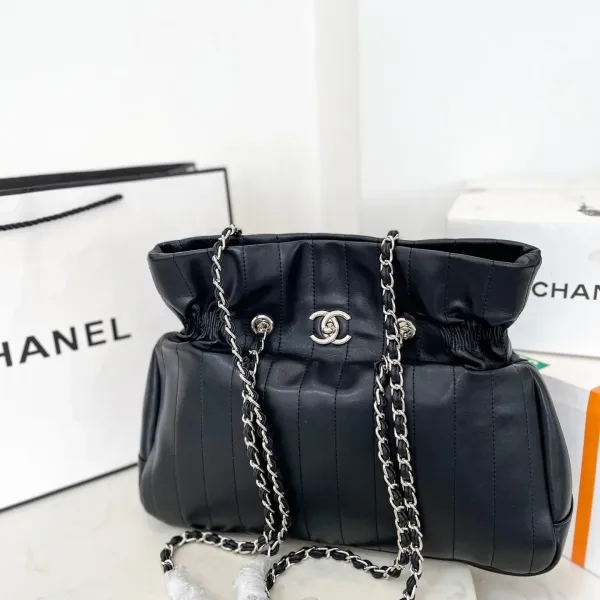 【2026】【CHANEL 公式旗艦店】シャネル ハンドバッグ当日出荷 好評に付き再入荷!37*29CM 【2026】【CHANEL 公式旗艦店】シャネル ハンドバッグ当日出荷 好評に付き再入荷!37*29CM