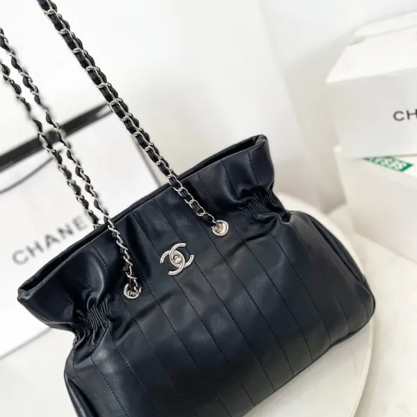 【2026】【CHANEL 公式旗艦店】シャネル ハンドバッグ当日出荷 好評に付き再入荷!37*29CM 【2026】【CHANEL 公式旗艦店】シャネル ハンドバッグ当日出荷 好評に付き再入荷!37*29CM