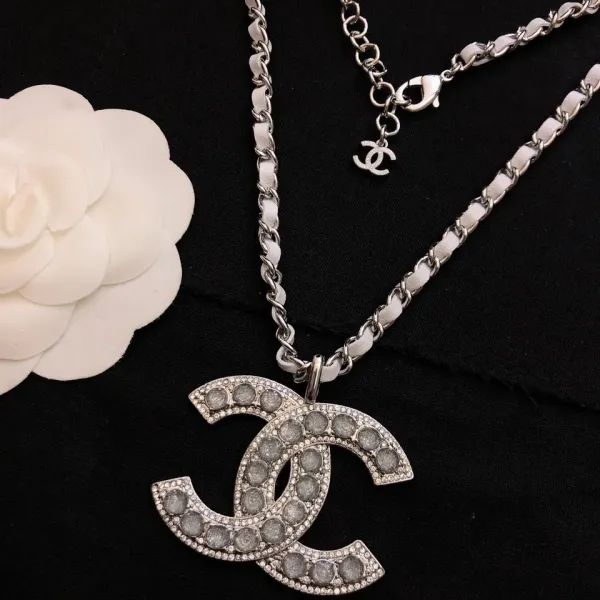 【2026】【CHANEL】ネックレス、新しいネックレス万能シンプルファッションオーナメント 【2026】【CHANEL】ネックレス、新しいネックレス万能シンプルファッションオーナメント