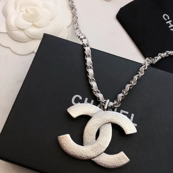 【2026】【CHANEL】ネックレス、新しいネックレス万能シンプルファッションオーナメント 【2026】【CHANEL】ネックレス、新しいネックレス万能シンプルファッションオーナメント