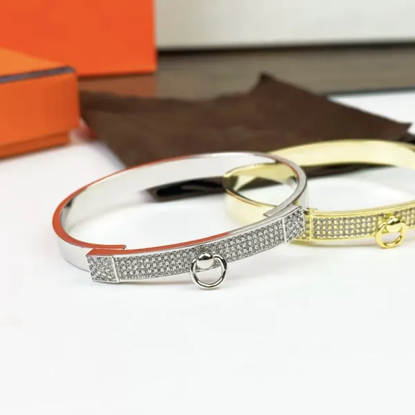 【2026】【HERMES】ブレスレット、ファッションシンプルなスタイル 【2026】【HERMES】ブレスレット、ファッションシンプルなスタイル