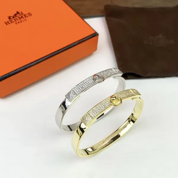 【2026】【HERMES】ブレスレット、ファッションシンプルなスタイル 【2026】【HERMES】ブレスレット、ファッションシンプルなスタイル