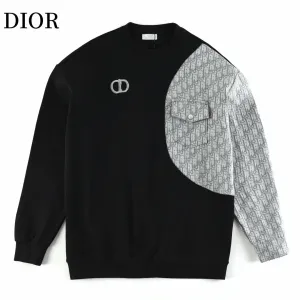 【2026】【DIOR 公式旗艦店】ディオール 丸首の衛衣 スウェットご好評に付き再入荷! 【2026】【DIOR 公式旗艦店】ディオール 丸首の衛衣 スウェットご好評に付き再入荷!
