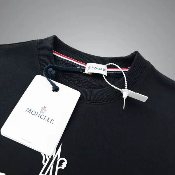 【2026】【MONCLER 公式旗艦店】モンクレール 丸首の衛衣 スウェットご好評に付き再入荷! 【2026】【MONCLER 公式旗艦店】モンクレール 丸首の衛衣 スウェットご好評に付き再入荷!