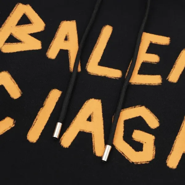 【2026】【BALENCIAGA 公式旗艦店】バレンシアガ パーカー スウェットご好評に付き再入荷! 【2026】【BALENCIAGA 公式旗艦店】バレンシアガ パーカー スウェットご好評に付き再入荷!