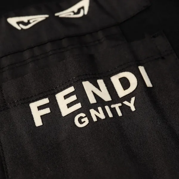 【2026】【FENDI 公式旗艦店】フェンディ丸首の衛衣 スウェット ご好評に付き再入荷! 【2026】【FENDI 公式旗艦店】フェンディ丸首の衛衣 スウェット ご好評に付き再入荷!