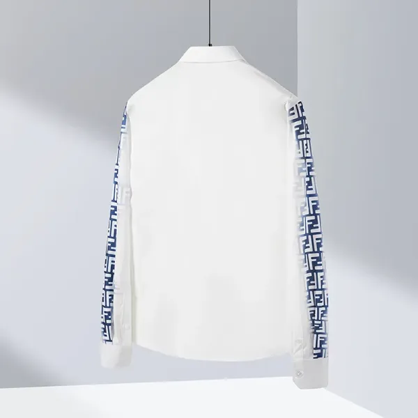 【2026】【FENDI 公式旗艦店】フェンディシャツ好評に付き再入荷! 【2026】【FENDI 公式旗艦店】フェンディシャツ好評に付き再入荷!