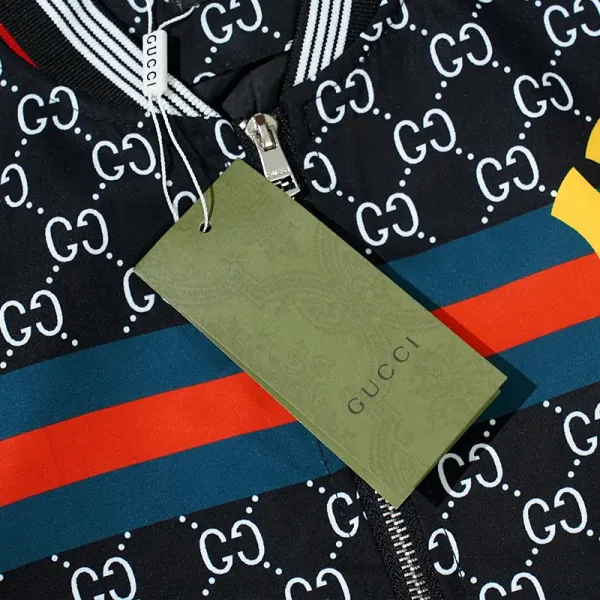 【2026】【GUCCI 公式旗艦店】グッチ ジャケット好評に付き再入荷! 【2026】【GUCCI 公式旗艦店】グッチ ジャケット好評に付き再入荷!