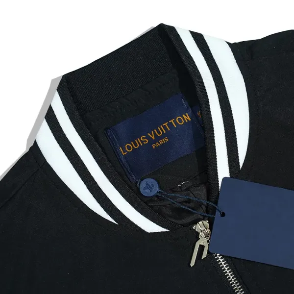 【2026】【LOUIS VUITTON 公式旗艦店】ルイヴィトン ジャケット 好評に付き再入荷! 【2026】【LOUIS VUITTON 公式旗艦店】ルイヴィトン ジャケット 好評に付き再入荷!