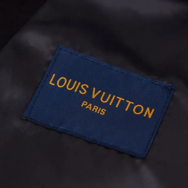 【2026】【LOUIS VUITTON 公式旗艦店】ルイヴィトン ジャケット 好評に付き再入荷! 【2026】【LOUIS VUITTON 公式旗艦店】ルイヴィトン ジャケット 好評に付き再入荷!