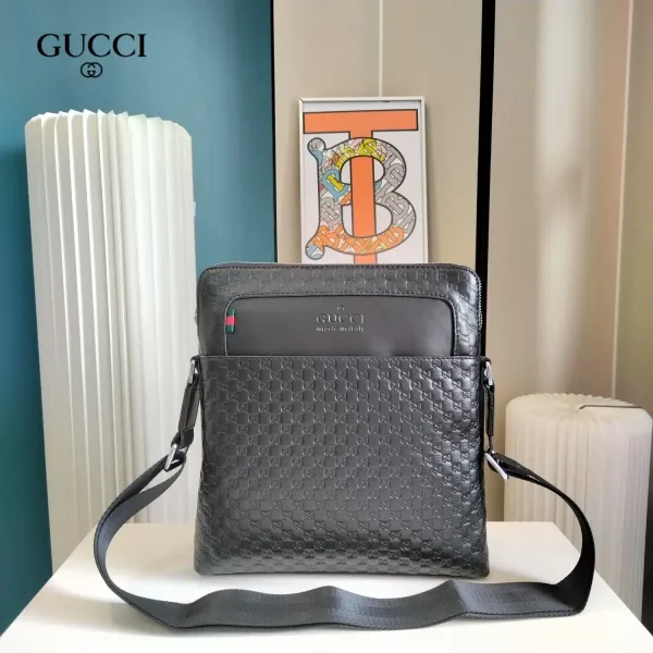 【2026】【GUCCI 公式 旗艦店】グッチ ショルダーバッグ 当日出荷 好評に付き再入荷!26*28*5CM 【2026】【GUCCI 公式 旗艦店】グッチ ショルダーバッグ 当日出荷 好評に付き再入荷!26*28*5CM
