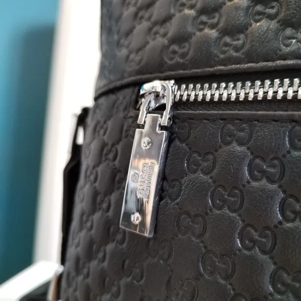 【2026】【GUCCI 公式 旗艦店】グッチ ショルダーバッグ 当日出荷 好評に付き再入荷!26*28*5CM 【2026】【GUCCI 公式 旗艦店】グッチ ショルダーバッグ 当日出荷 好評に付き再入荷!26*28*5CM