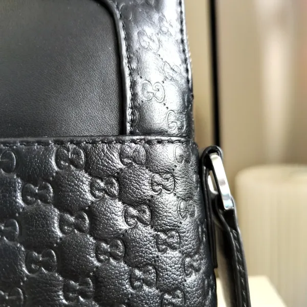 【2026】【GUCCI 公式 旗艦店】グッチ ショルダーバッグ 当日出荷 好評に付き再入荷!26*28*5CM 【2026】【GUCCI 公式 旗艦店】グッチ ショルダーバッグ 当日出荷 好評に付き再入荷!26*28*5CM