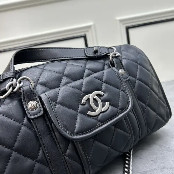 【2026】【CHANEL公式 旗艦店】シャネル 旅行かばん 当日出荷 好評に付き再入荷！32*19*14CM
