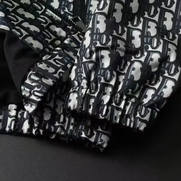 【2026】【DIOR 公式旗艦店】ディオールジャケット 好評に付き再入荷! 【2026】【DIOR 公式旗艦店】ディオールジャケット 好評に付き再入荷!