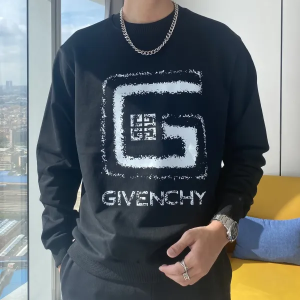 【2026】【GIVENCHY 公式旗艦店】ジバンシー 丸首の衛衣 スウェットご好評に付き再入荷! 【2026】【GIVENCHY 公式旗艦店】ジバンシー 丸首の衛衣 スウェットご好評に付き再入荷!