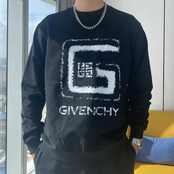 【2026】【GIVENCHY 公式旗艦店】ジバンシー 丸首の衛衣 スウェットご好評に付き再入荷! 【2026】【GIVENCHY 公式旗艦店】ジバンシー 丸首の衛衣 スウェットご好評に付き再入荷!