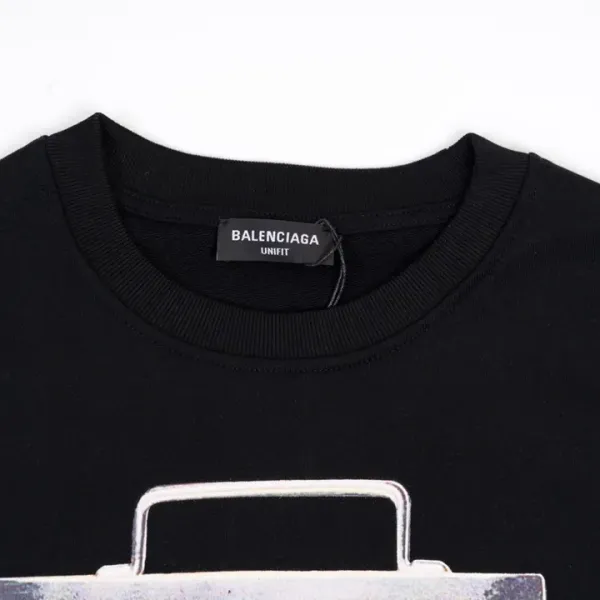 【2026】【BALENCIAGA 公式旗艦店】バレンシアガ 丸首の衛衣 スウェット ご好評に付き再入荷! 【2026】【BALENCIAGA 公式旗艦店】バレンシアガ 丸首の衛衣 スウェット ご好評に付き再入荷!