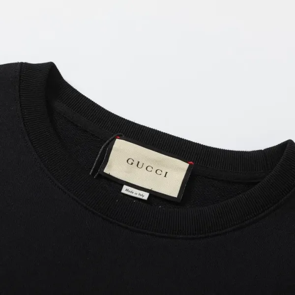 【2026】【GUCCI 公式旗艦店】グッチ 丸首の衛衣 スウェットご好評に付き再入荷! 【2026】【GUCCI 公式旗艦店】グッチ 丸首の衛衣 スウェットご好評に付き再入荷!
