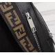 【2026】【FENDI 公式 旗艦店】フェンディ 胸ポケット当日出荷 好評に付き再入荷！19*26*6.5CM