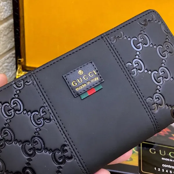 【2026】【GUCCI 公式 旗艦店】グッチ 財布 当日出荷 好評に付き再入荷!21*10*2.5CM 【2026】【GUCCI 公式 旗艦店】グッチ 財布 当日出荷 好評に付き再入荷!21*10*2.5CM