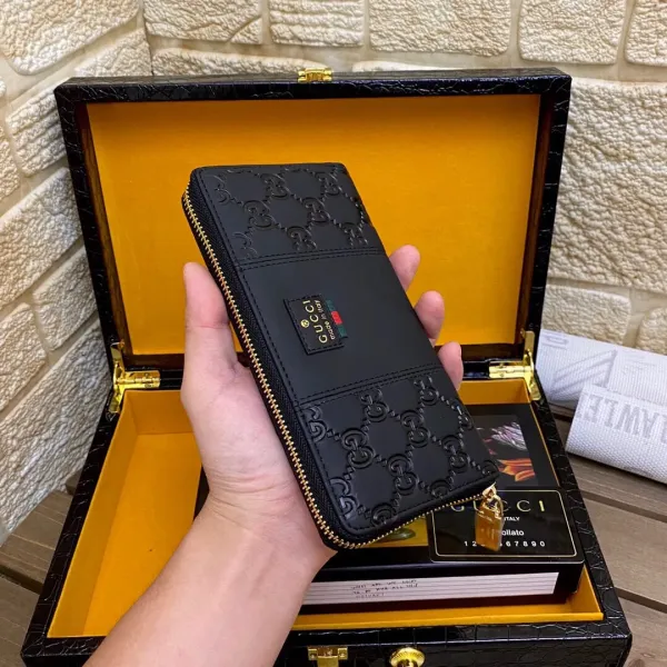 【2026】【GUCCI 公式 旗艦店】グッチ 財布 当日出荷 好評に付き再入荷!21*10*2.5CM 【2026】【GUCCI 公式 旗艦店】グッチ 財布 当日出荷 好評に付き再入荷!21*10*2.5CM