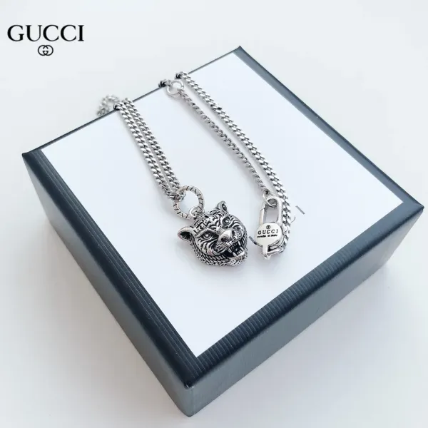 【2026】【GUCCI】ネックレス、新しいネックレス万能シンプルファッションオーナメント 【2026】【GUCCI】ネックレス、新しいネックレス万能シンプルファッションオーナメント