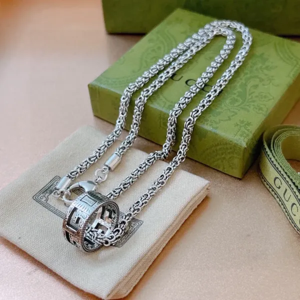 【2026】【GUCCI】ネックレス、新しいネックレス万能シンプルファッションオーナメント 【2026】【GUCCI】ネックレス、新しいネックレス万能シンプルファッションオーナメント