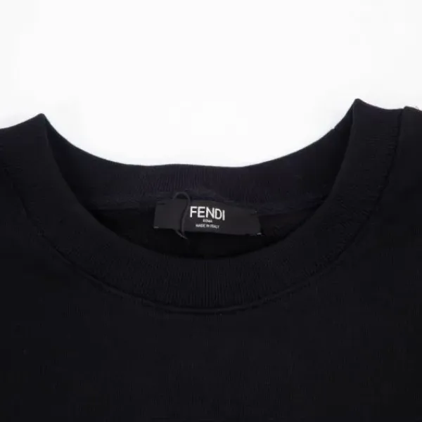 【2026】【FENDI 公式旗艦店】フェンディ丸首の衛衣 スウェット ご好評に付き再入荷! 【2026】【FENDI 公式旗艦店】フェンディ丸首の衛衣 スウェット ご好評に付き再入荷!