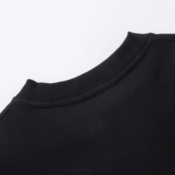 【2026】【BURBERRY 公式旗艦店】バーバリー丸首の衛衣 スウェットご好評に付き再入荷! 【2026】【BURBERRY 公式旗艦店】バーバリー丸首の衛衣 スウェットご好評に付き再入荷!