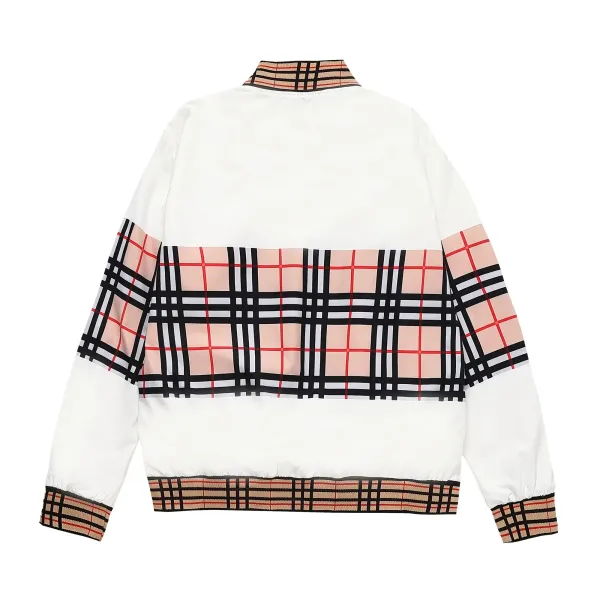 【2026】【BURBERRY 公式旗艦店】バーバリー ジャケット着好評に付き再入荷！