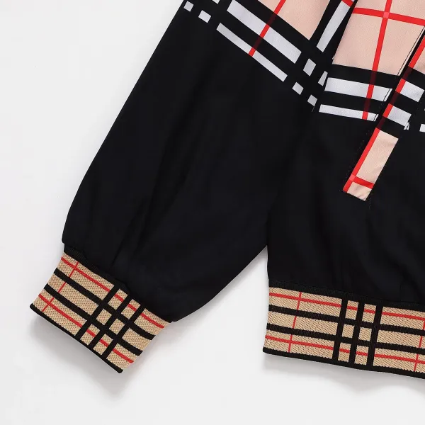 【2026】【BURBERRY 公式旗艦店】バーバリー ジャケット着好評に付き再入荷！