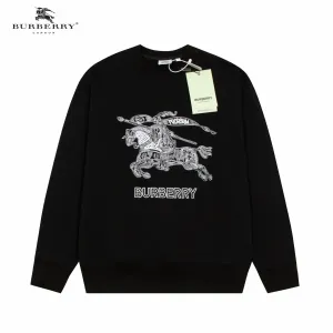 【2026】【BURBERRY 公式旗艦店】バーバリー 丸首の衛衣 パーカー ウェットご好評に付き再入荷! 【2026】【BURBERRY 公式旗艦店】バーバリー 丸首の衛衣 パーカー ウェットご好評に付き再入荷!