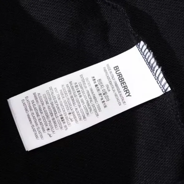 【2026】【BURBERRY 公式旗艦店】バーバリー 丸首の衛衣スウェットご好評に付き再入荷! 【2026】【BURBERRY 公式旗艦店】バーバリー 丸首の衛衣スウェットご好評に付き再入荷!