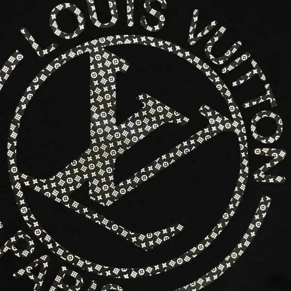 【2026】【LOUIS VUITTON 公式旗艦店】ルイヴィトン 丸首の衛衣 スウェット ご好評に付き再入荷! 【2026】【LOUIS VUITTON 公式旗艦店】ルイヴィトン 丸首の衛衣 スウェット ご好評に付き再入荷!