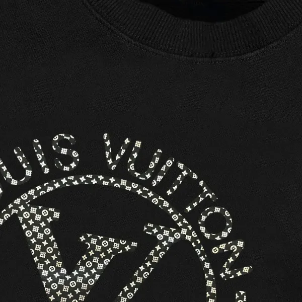 【2026】【LOUIS VUITTON 公式旗艦店】ルイヴィトン 丸首の衛衣 スウェット ご好評に付き再入荷! 【2026】【LOUIS VUITTON 公式旗艦店】ルイヴィトン 丸首の衛衣 スウェット ご好評に付き再入荷!