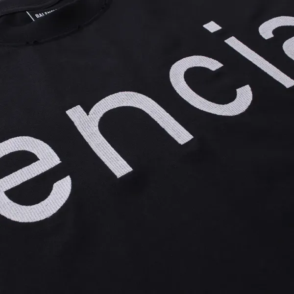 【2026】【BALENCIAGA 公式旗艦店】バレンシアガ 丸首の衛衣スウェット ご好評に付き再入荷! 【2026】【BALENCIAGA 公式旗艦店】バレンシアガ 丸首の衛衣スウェット ご好評に付き再入荷!