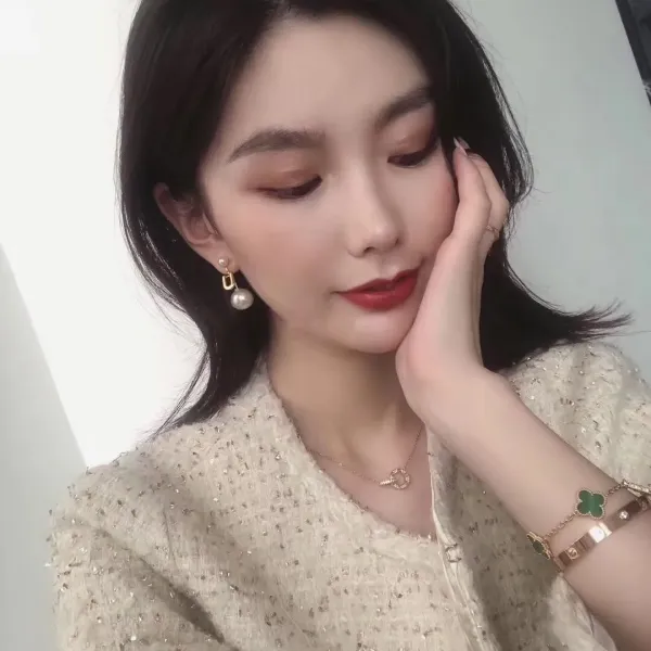 【2026】【CARTIER】ネックレス、新しいネックレス万能シンプルファッションオーナメント 【2026】【CARTIER】ネックレス、新しいネックレス万能シンプルファッションオーナメント