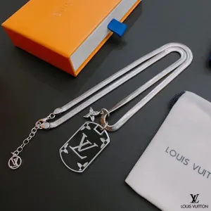 【2026】【LOUIS VUITTON】ネックレス、新しいネックレス万能シンプルファッションオーナメント 【2026】【LOUIS VUITTON】ネックレス、新しいネックレス万能シンプルファッションオーナメント