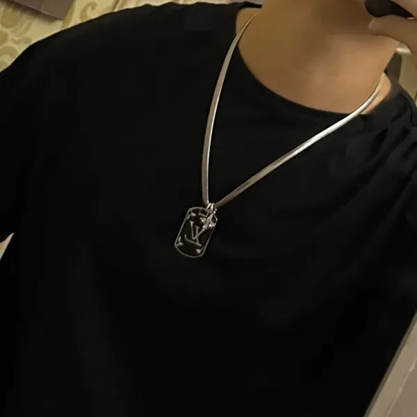 【2026】【LOUIS VUITTON】ネックレス、新しいネックレス万能シンプルファッションオーナメント 【2026】【LOUIS VUITTON】ネックレス、新しいネックレス万能シンプルファッションオーナメント