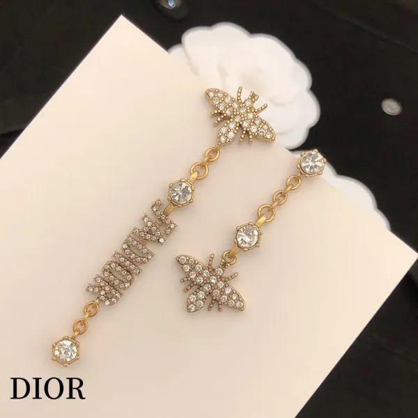 【2026】【DIOR】 ディオール ファッションスタイルのイヤリング 【2026】【DIOR】 ディオール ファッションスタイルのイヤリング