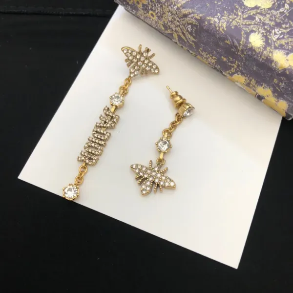 【2026】【DIOR】 ディオール ファッションスタイルのイヤリング 【2026】【DIOR】 ディオール ファッションスタイルのイヤリング