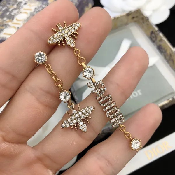 【2026】【DIOR】 ディオール ファッションスタイルのイヤリング 【2026】【DIOR】 ディオール ファッションスタイルのイヤリング